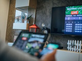 real-time sports betting, live betting technology, sports betting software, sports betting platform, live betting odds, sports betting apps, online betting technology, real-time betting solutions, major sports event betting, mobile sports betting